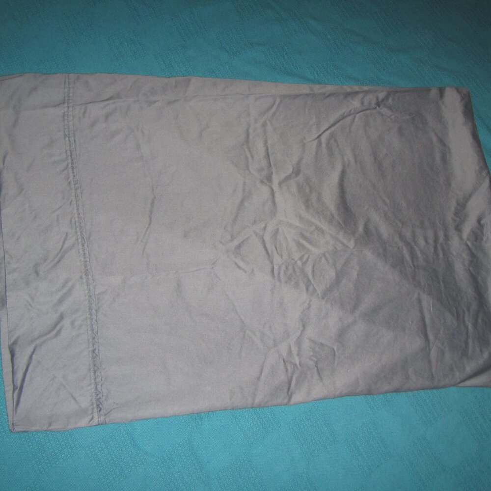 Royal Velvet Gray Queen Size Pillowcase 100% Cotton 19 x 28 inches